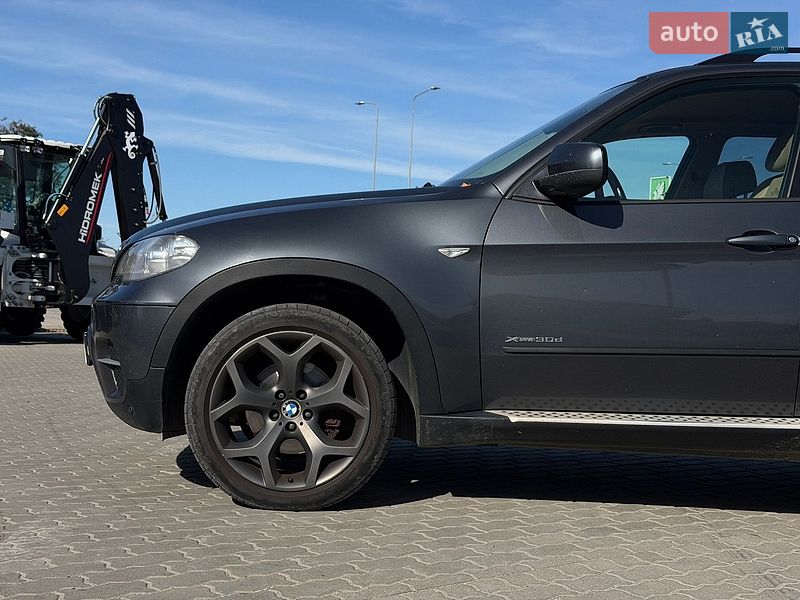 Внедорожник / Кроссовер BMW X5 2012 в Львове