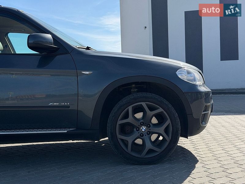 Внедорожник / Кроссовер BMW X5 2012 в Львове