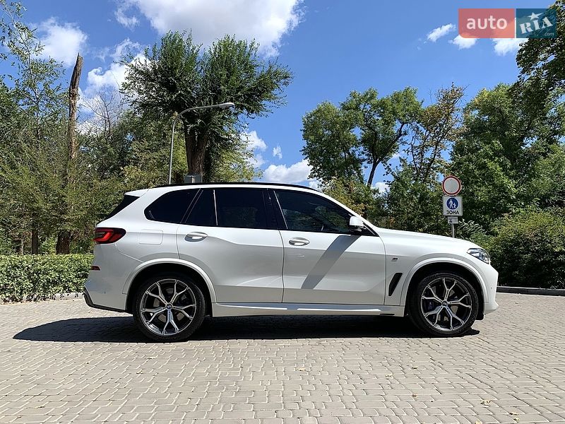 Внедорожник / Кроссовер BMW X5 2021 в Кривом Роге