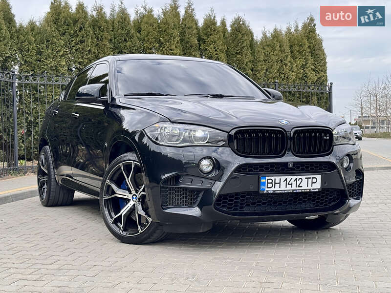 Позашляховик / Кросовер BMW X6 M