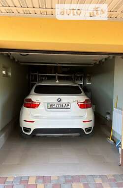BMW X6  2011