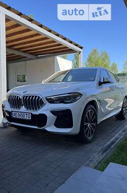 BMW X6  2022