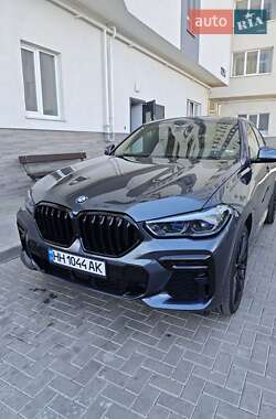BMW X6  2021