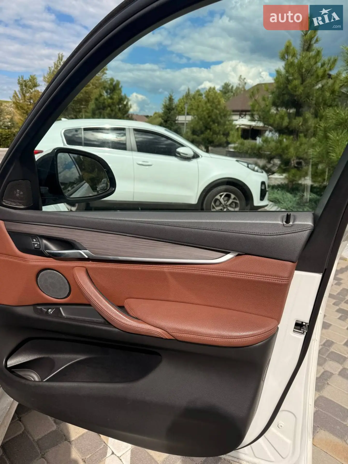 BMW X6 2016 VIN WBAKU210800R63748 фото оголошення 13 з 21