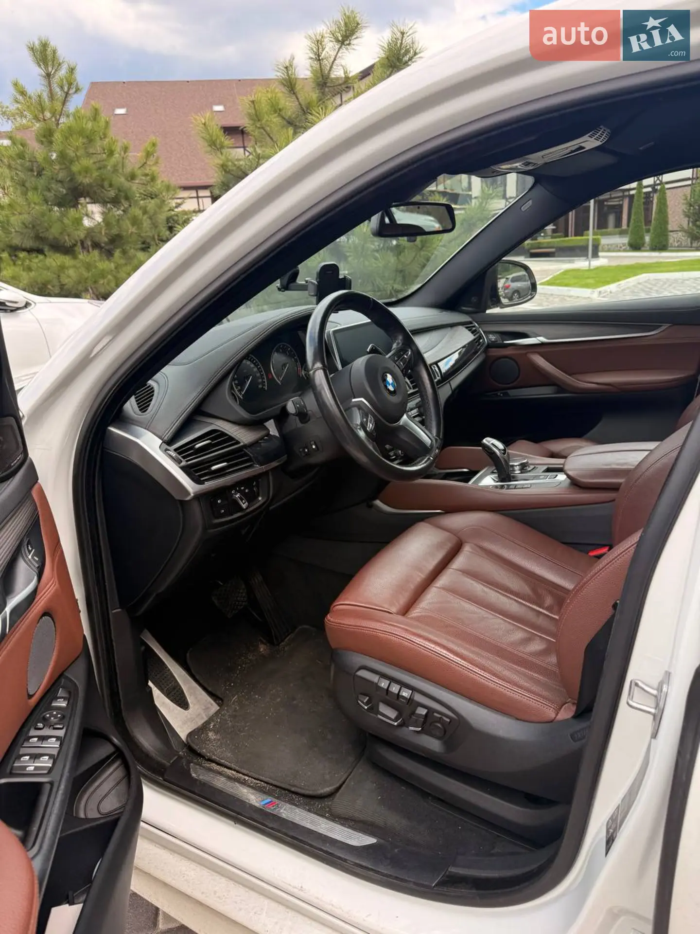 BMW X6 2016 VIN WBAKU210800R63748 фото оголошення 10 з 21