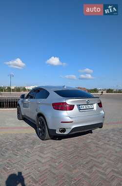 BMW X6  2011