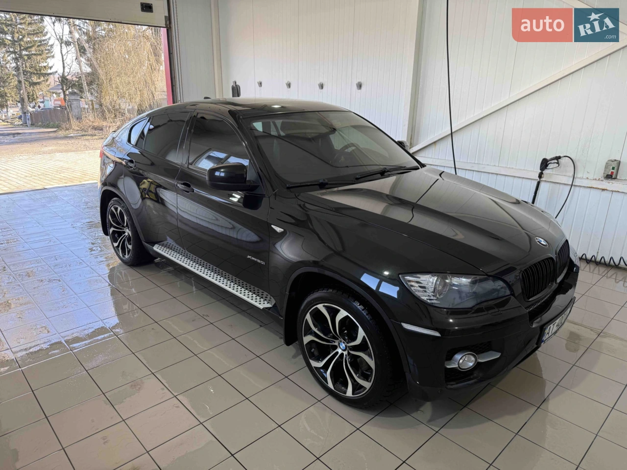 2010 BMW X6 - мініатюра 2