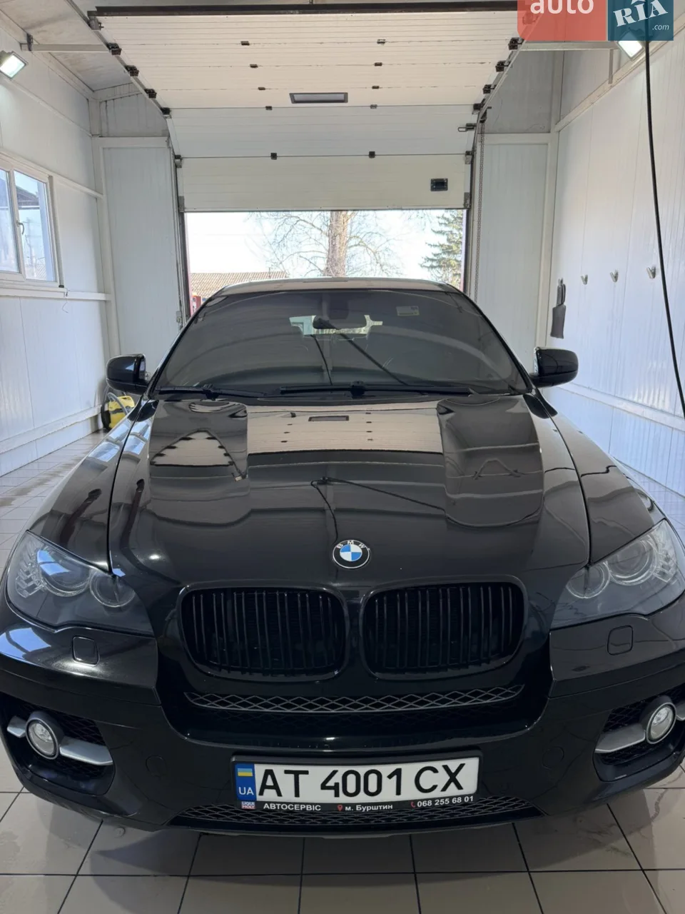 2010 BMW X6 - мініатюра 3