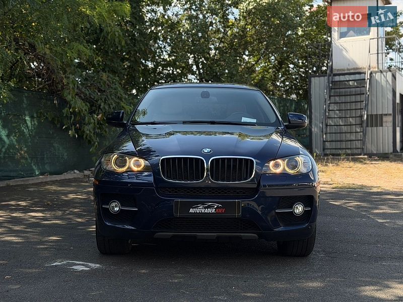 BMW X6 2011