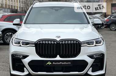 BMW X7  2021