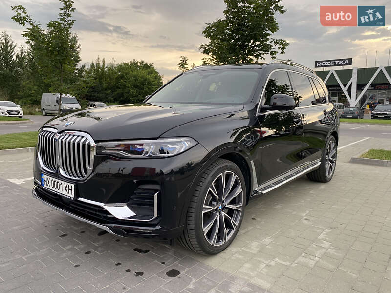 Позашляховик / Кросовер BMW X7