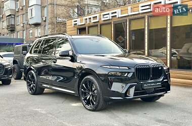 BMW X7  2024