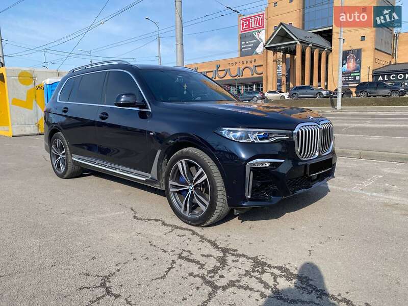 BMW X7