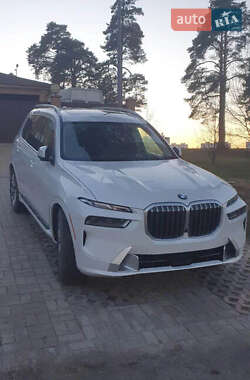 BMW X7  2023