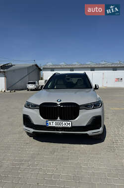 BMW X7 2021