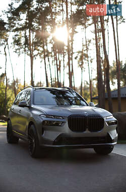 BMW X7  2023