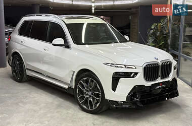 BMW X7  2023