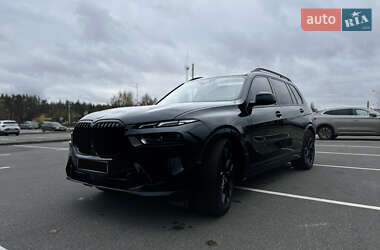 BMW X7  2022