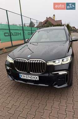 BMW X7  2022