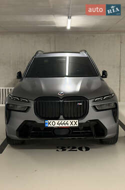 BMW X7  2023