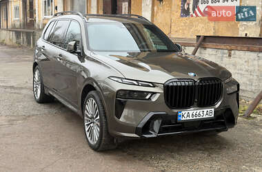 BMW X7  2024