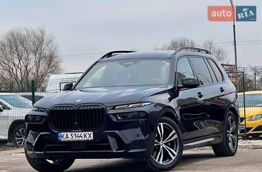 BMW X7  2023