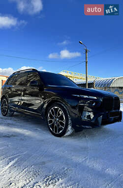 BMW X7  2024