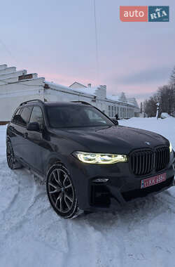 BMW X7  2021