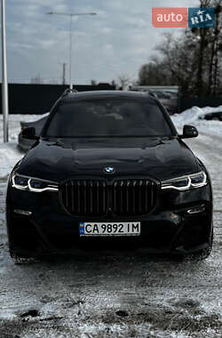 BMW X7 2021