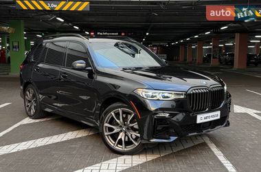 BMW X7  2021