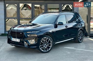 BMW X7  2025
