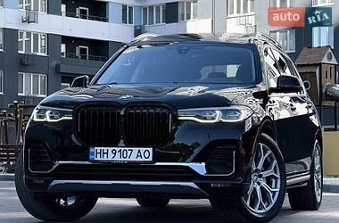 BMW X7  2021