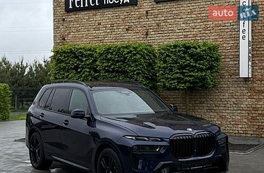 BMW X7  2023