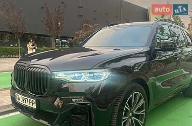 BMW X7 2021