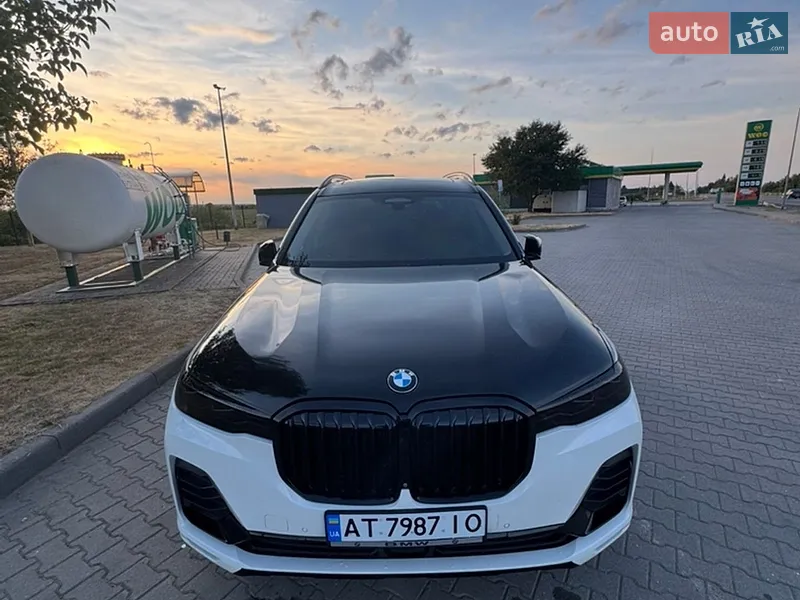 BMW X7