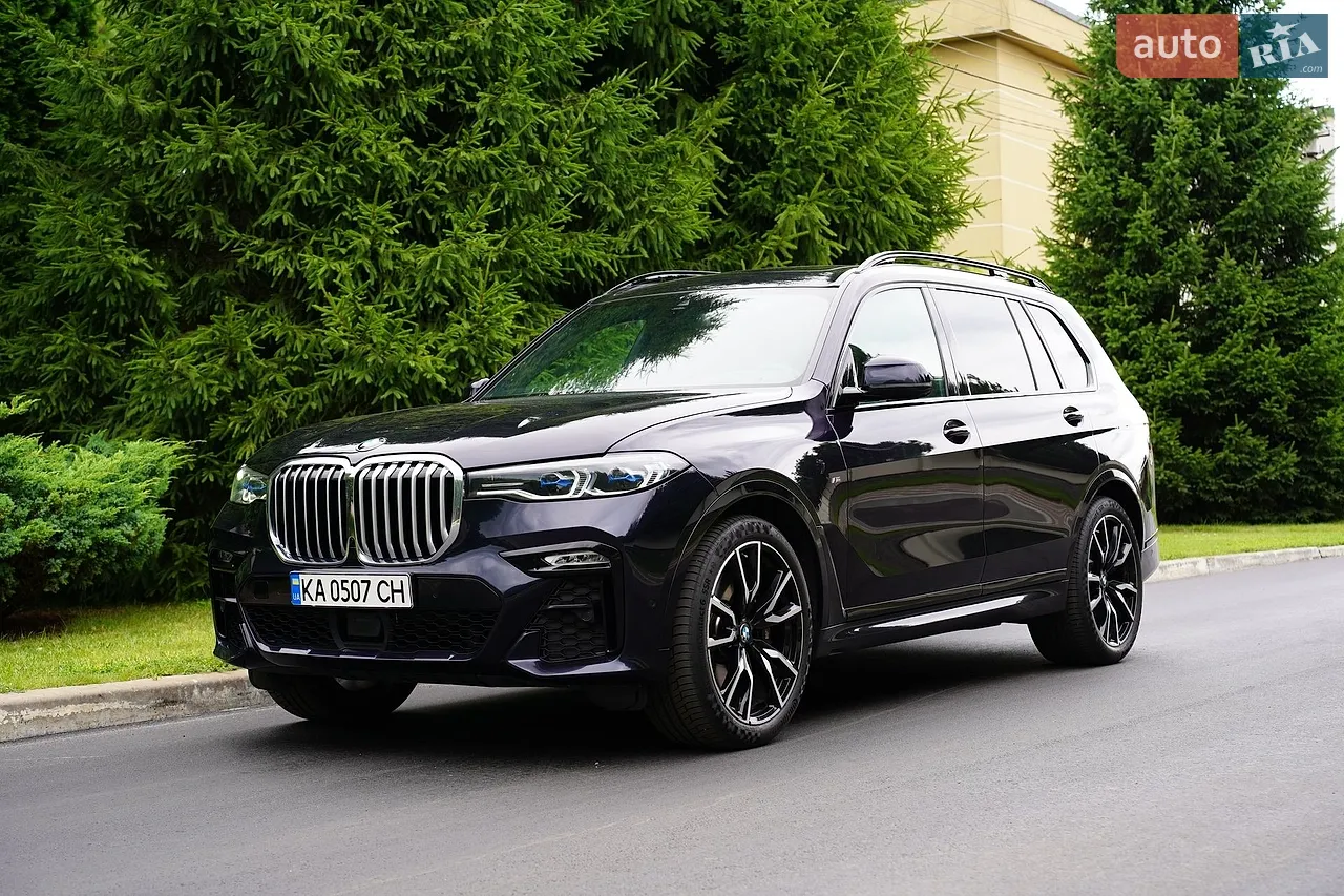 2022 BMW X7 - фото 1