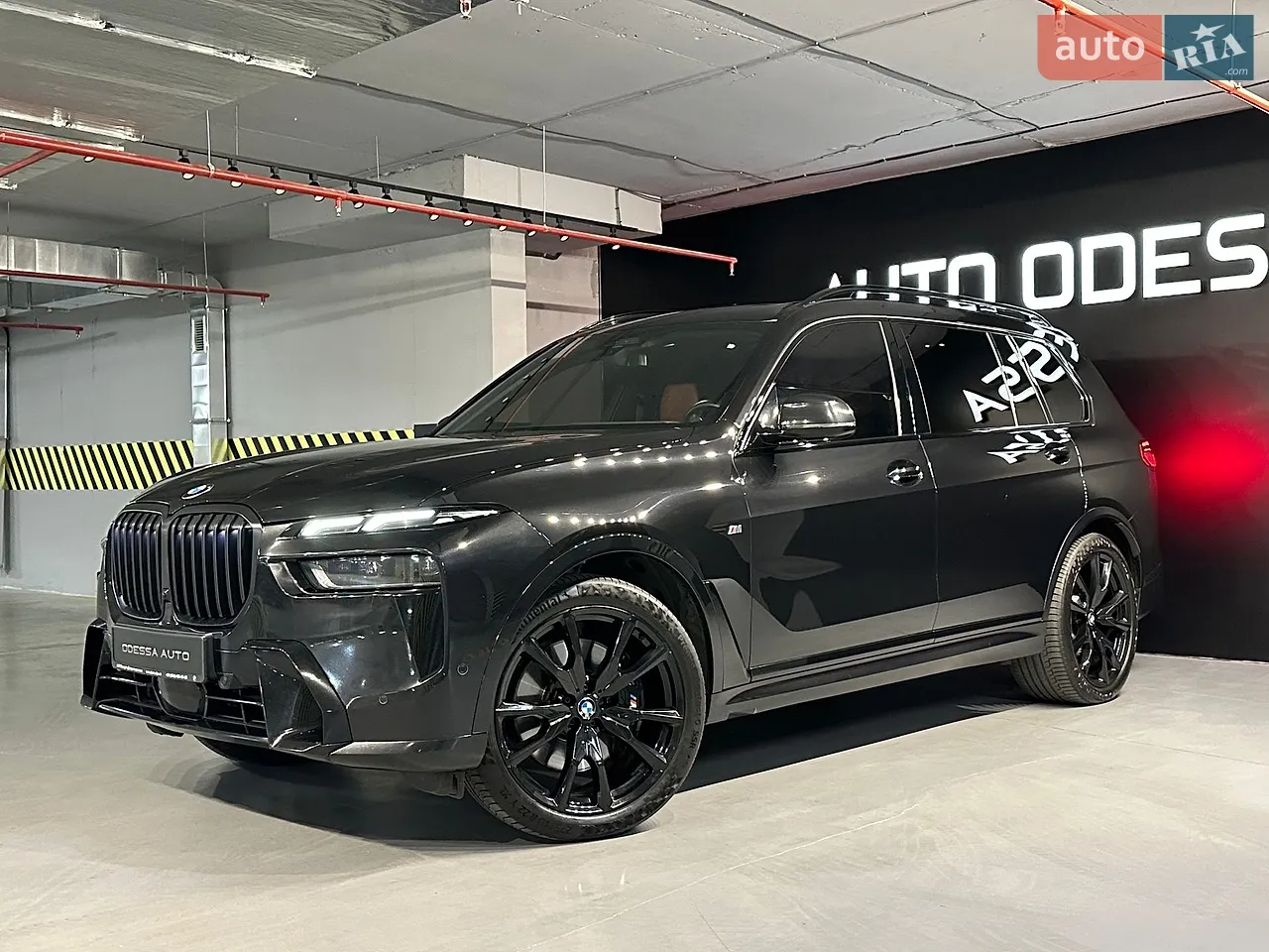 2022 BMW X7 - фото 1