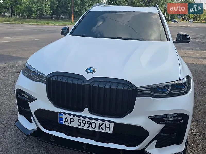 BMW X7