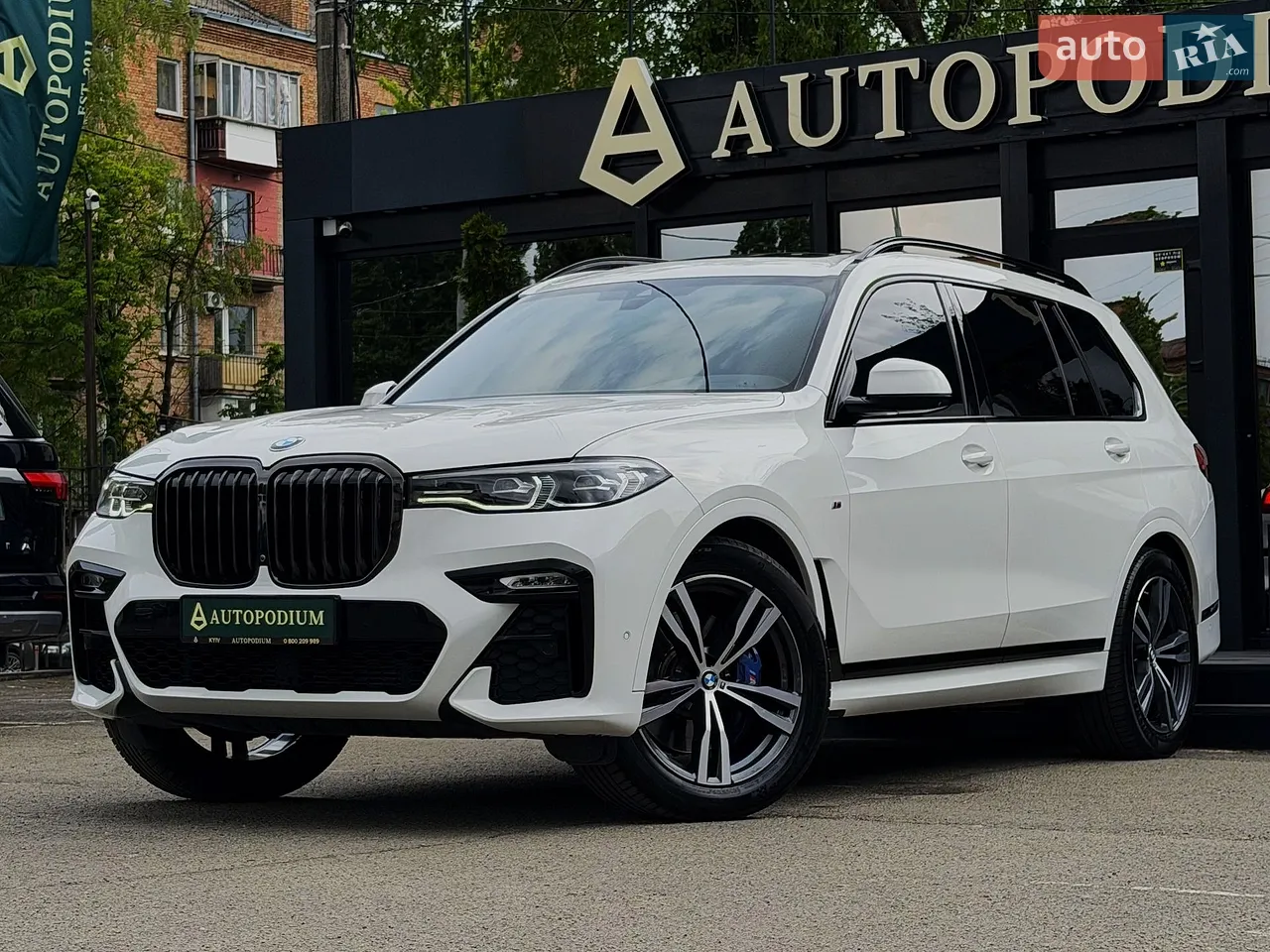 2022 BMW X7 - фото 1