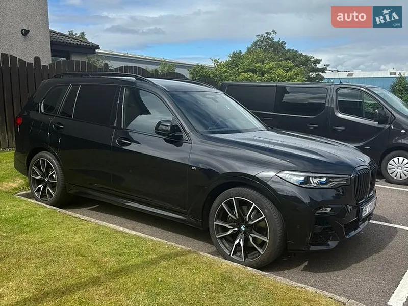 BMW X7