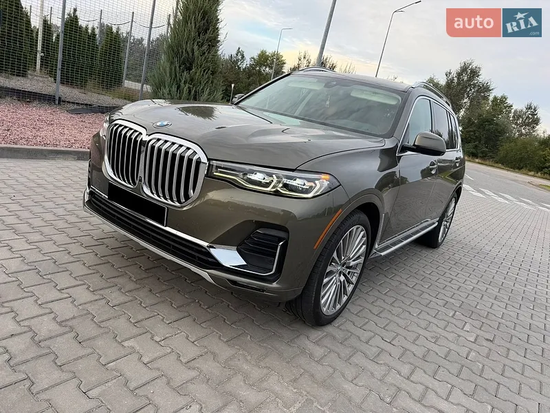 BMW X7 2021
