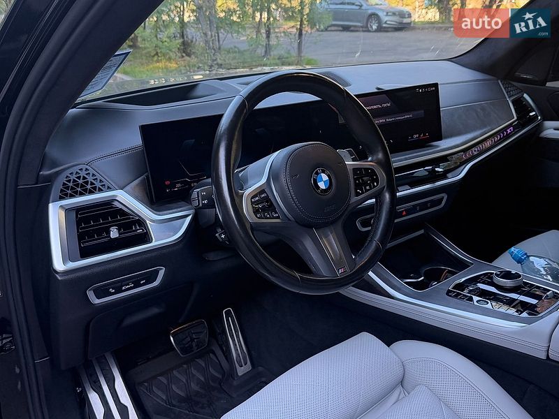 Внедорожник / Кроссовер BMW X7 2023 в Киеве