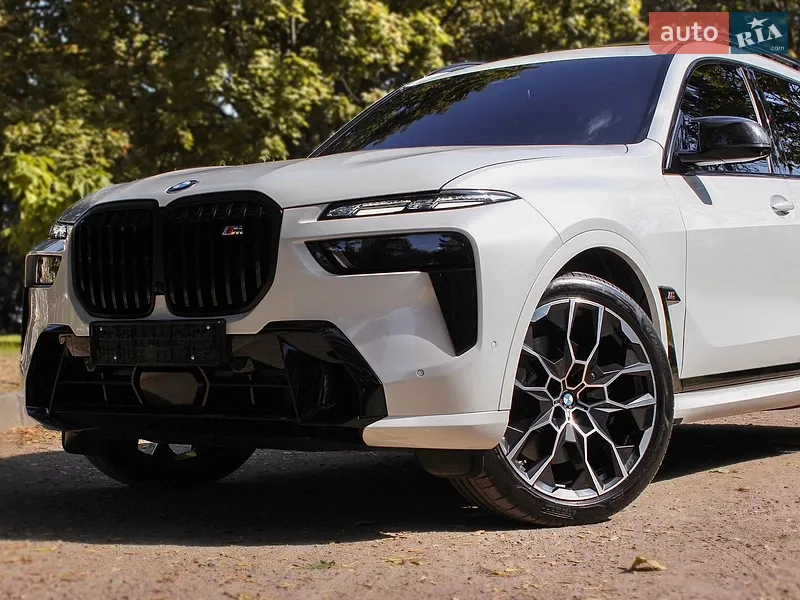BMW X7