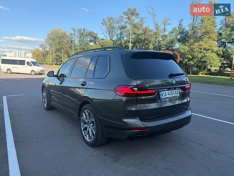 BMW X7