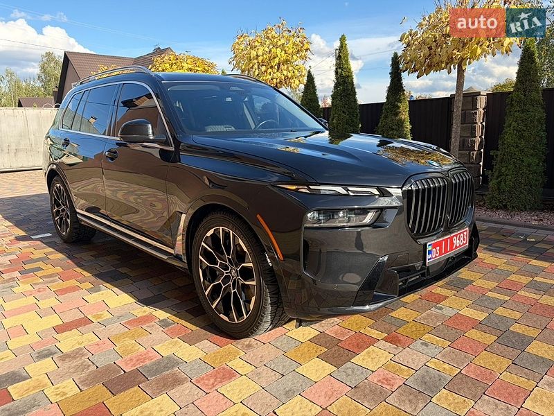 Позашляховик / Кросовер BMW X7 2023 в Сарнах