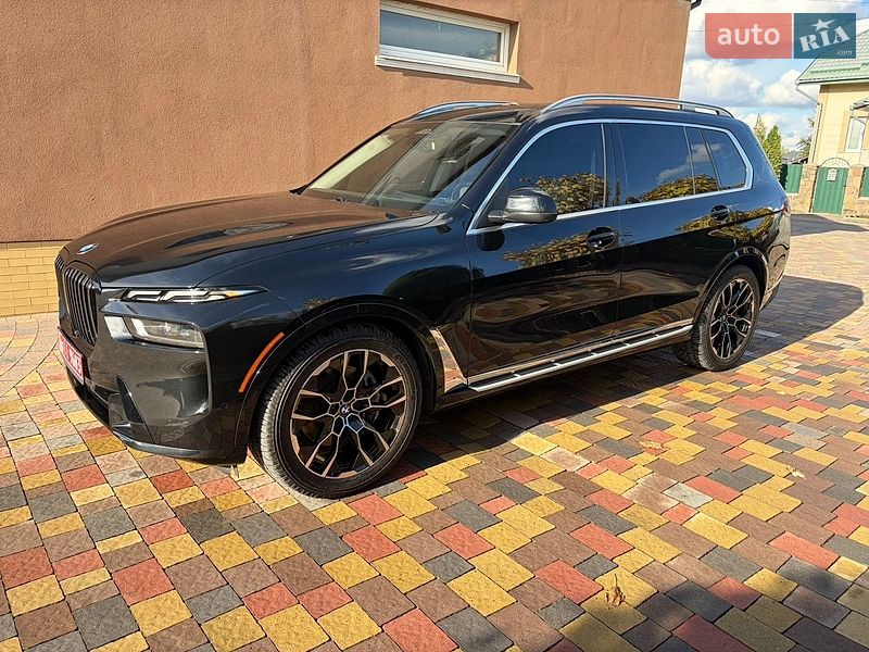 Позашляховик / Кросовер BMW X7 2023 в Сарнах