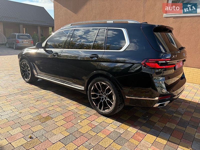 Позашляховик / Кросовер BMW X7 2023 в Сарнах