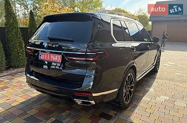 Позашляховик / Кросовер BMW X7 2023 в Сарнах