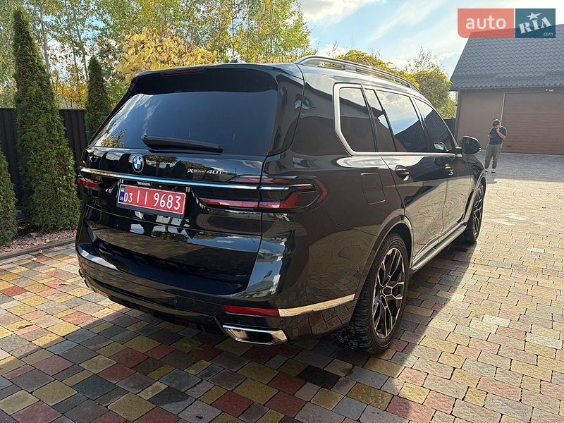 Позашляховик / Кросовер BMW X7 2023 в Сарнах