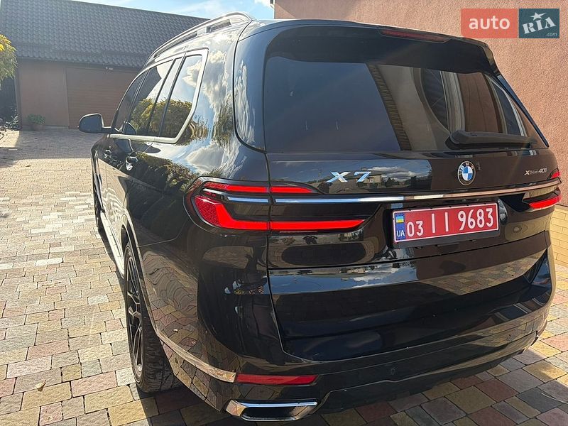 Позашляховик / Кросовер BMW X7 2023 в Сарнах